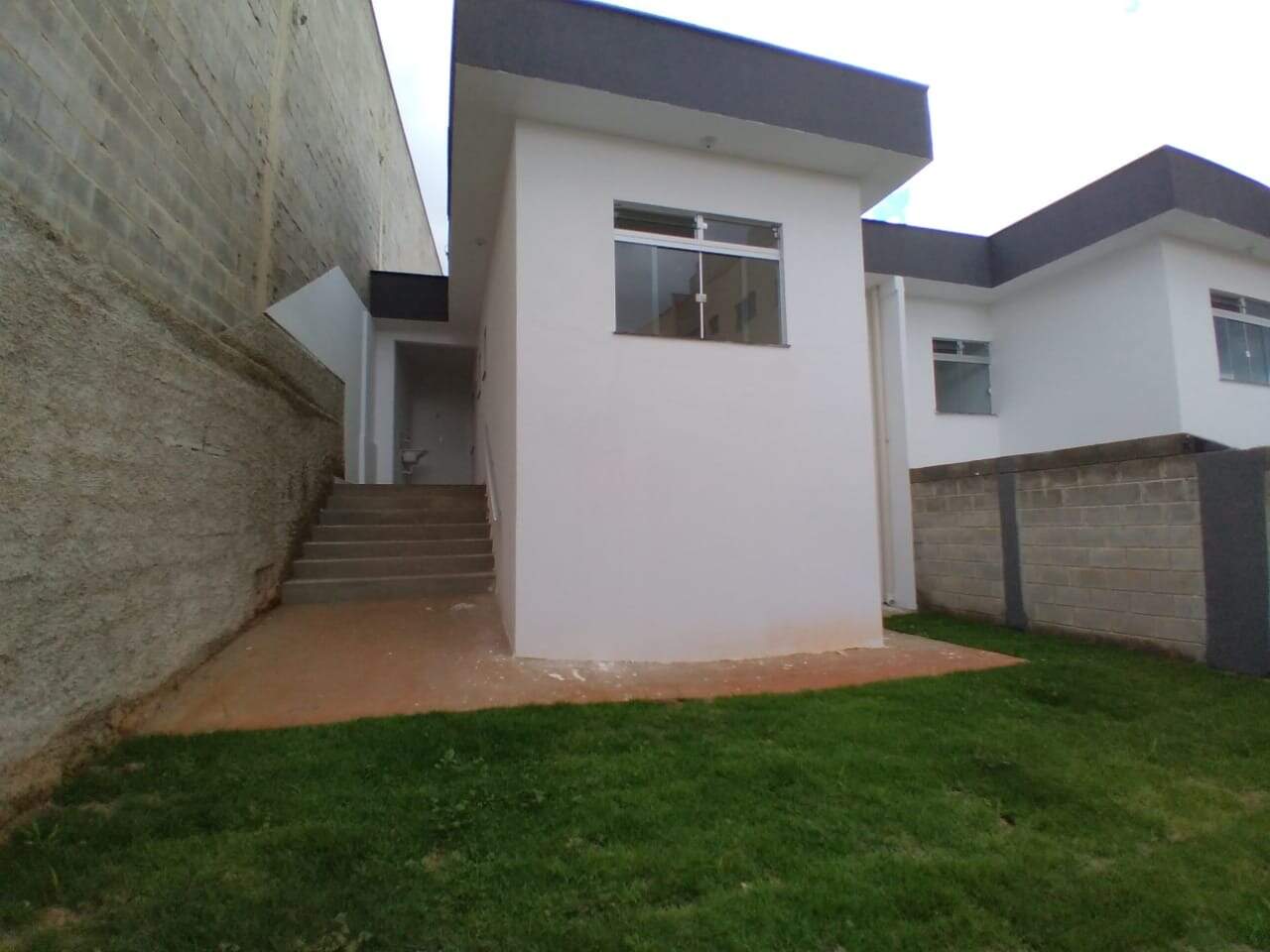 Casa à venda com 3 quartos, 70m² - Foto 7