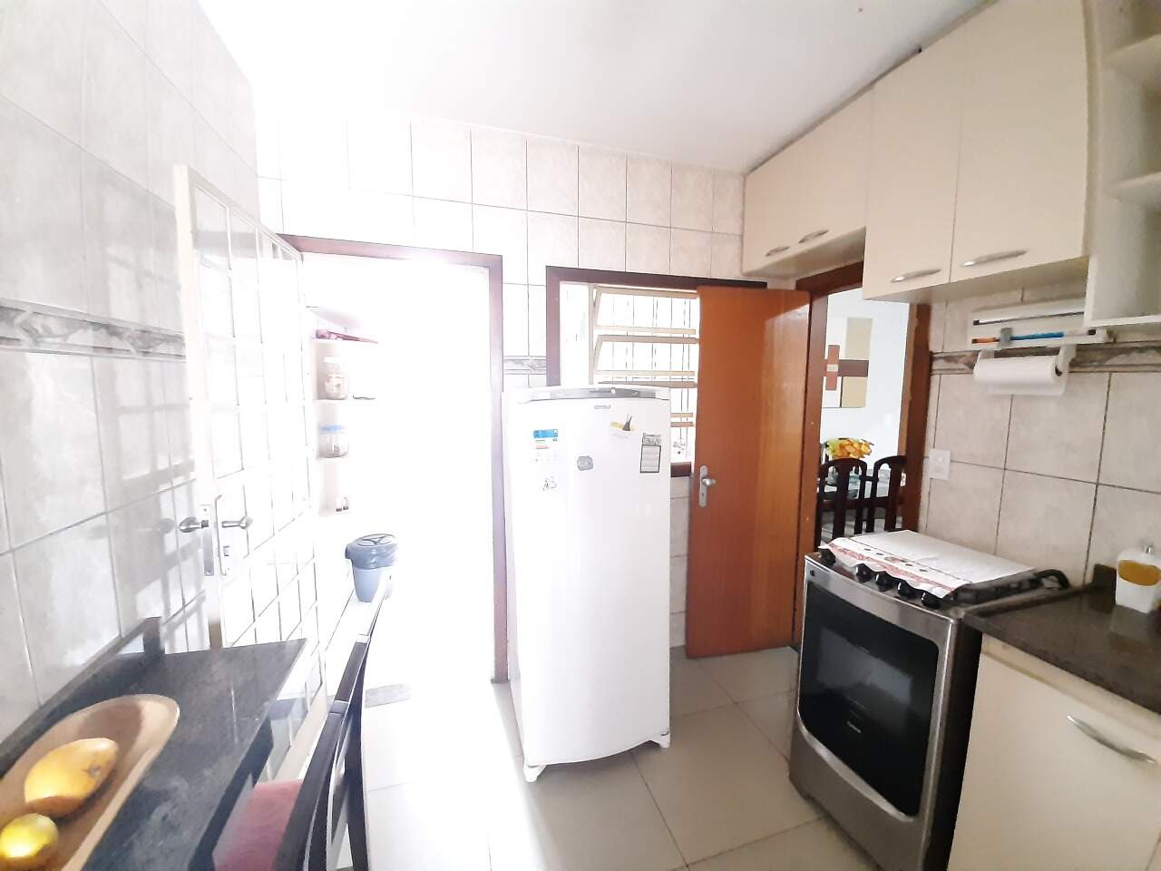 Casa à venda com 3 quartos, 92m² - Foto 13