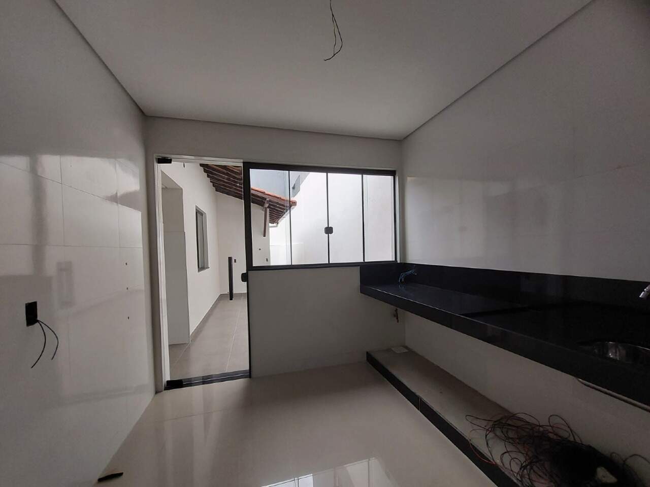 Casa à venda com 3 quartos, 96m² - Foto 17