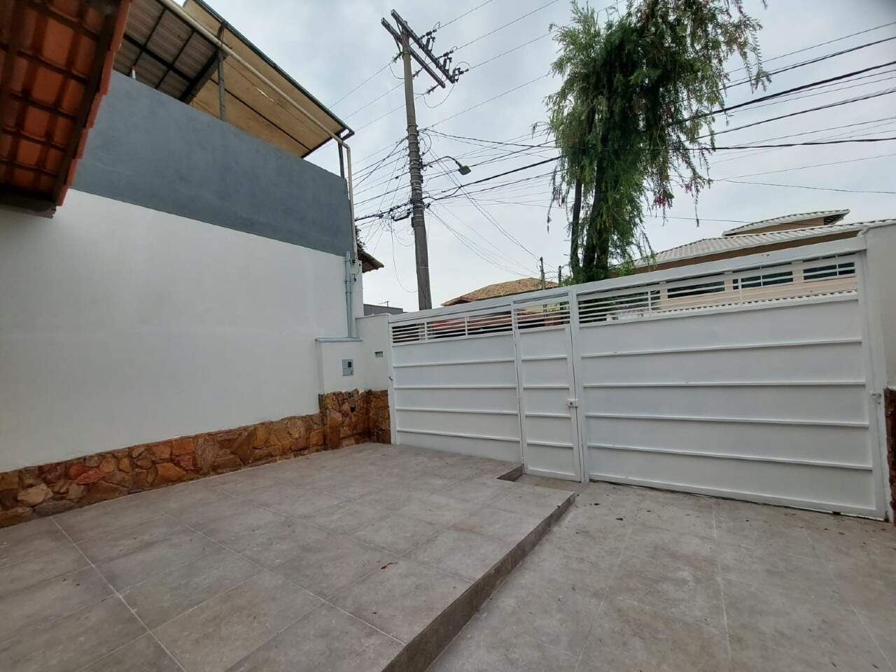 Casa à venda com 3 quartos, 96m² - Foto 4