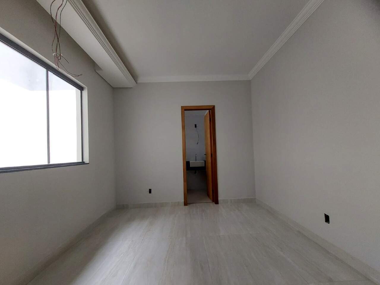 Casa à venda com 3 quartos, 96m² - Foto 11