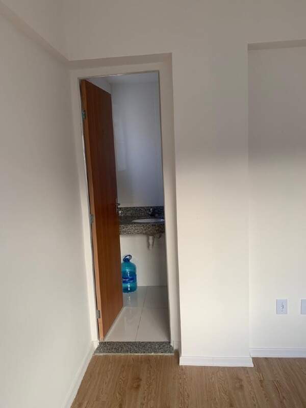 Apartamento à venda com 3 quartos, 65m² - Foto 4