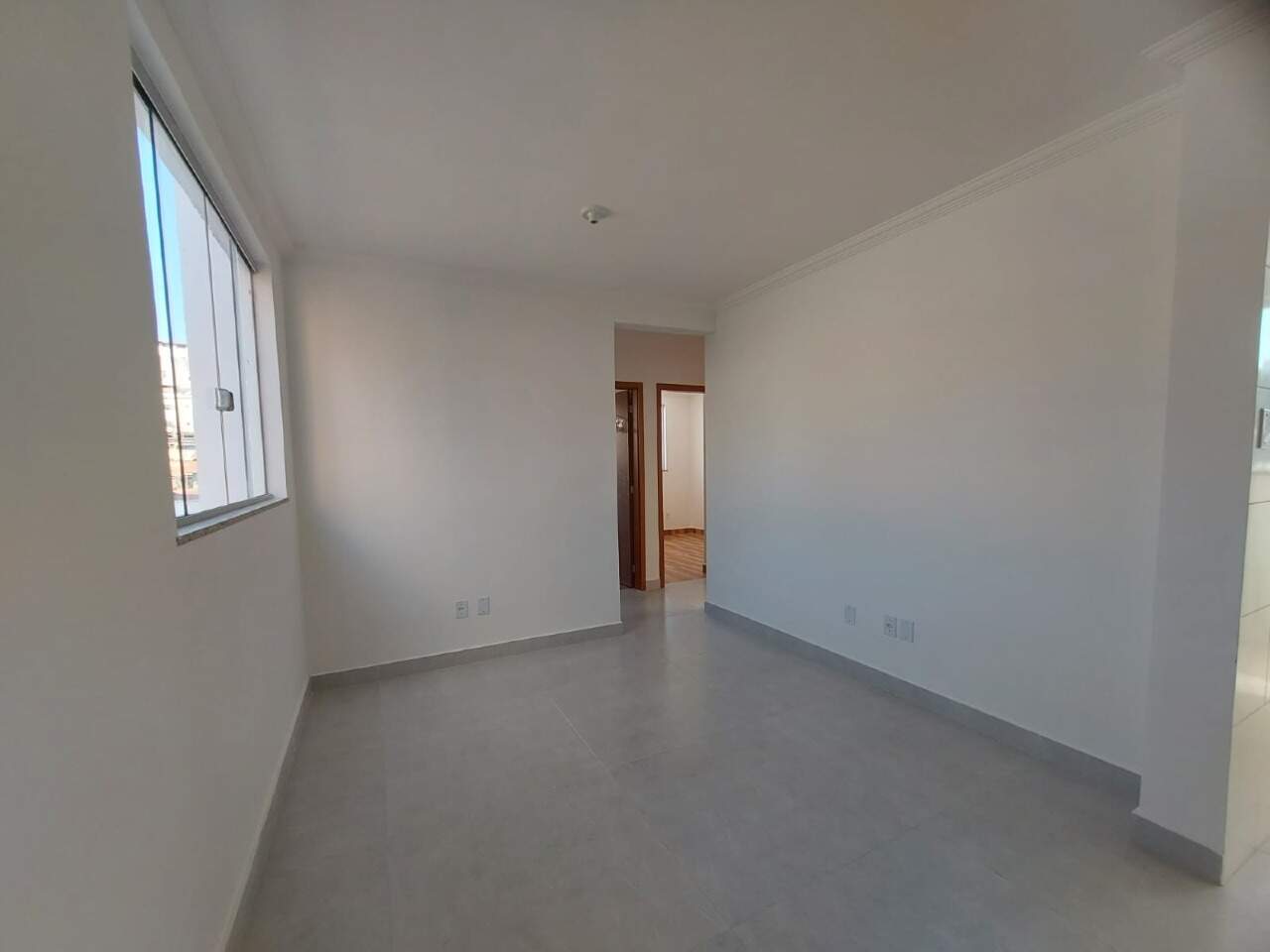 Apartamento à venda com 3 quartos, 59m² - Foto 1