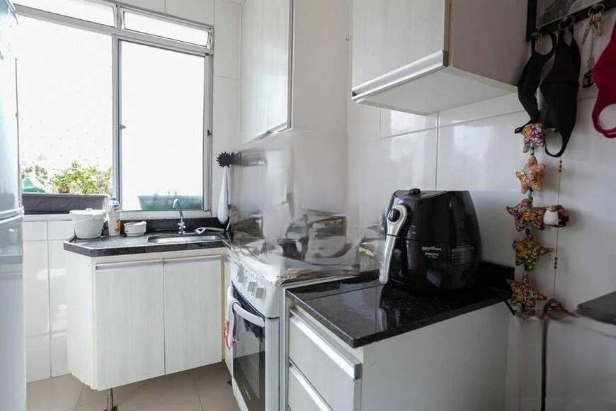 Apartamento à venda com 3 quartos, 75m² - Foto 11