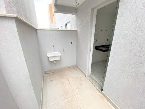 Apartamento à venda com 3 quartos, 70m² - Foto 4