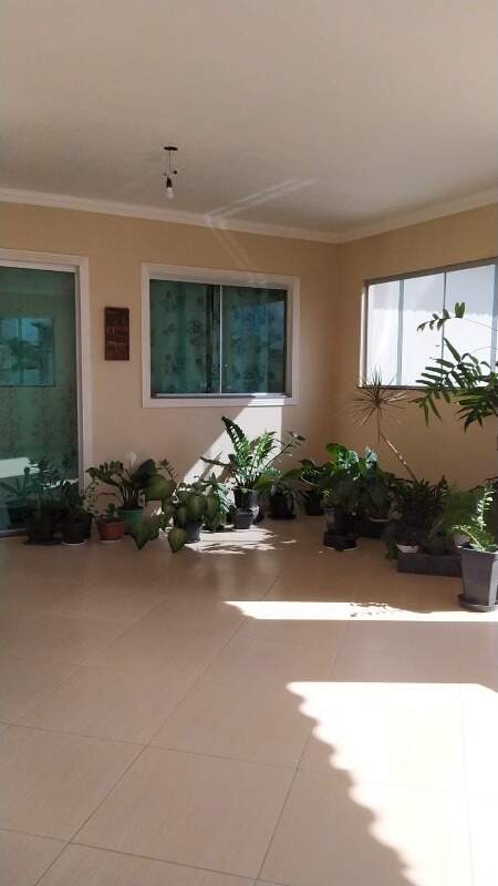 Casa, 7 quartos, 220 m² - Foto 3