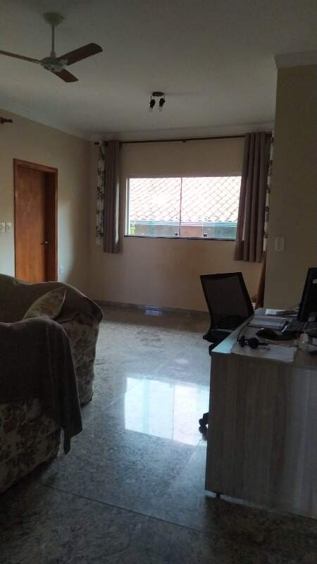 Casa, 7 quartos, 220 m² - Foto 4