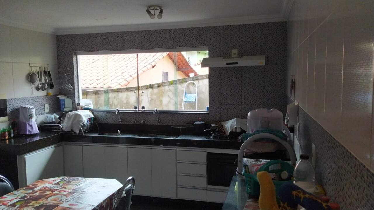 Casa, 7 quartos, 220 m² - Foto 8