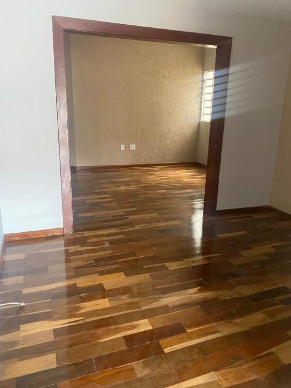 Casa à venda com 3 quartos, 180m² - Foto 10