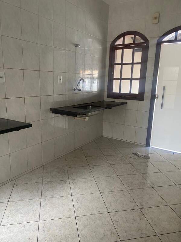 Casa à venda com 3 quartos, 180m² - Foto 15