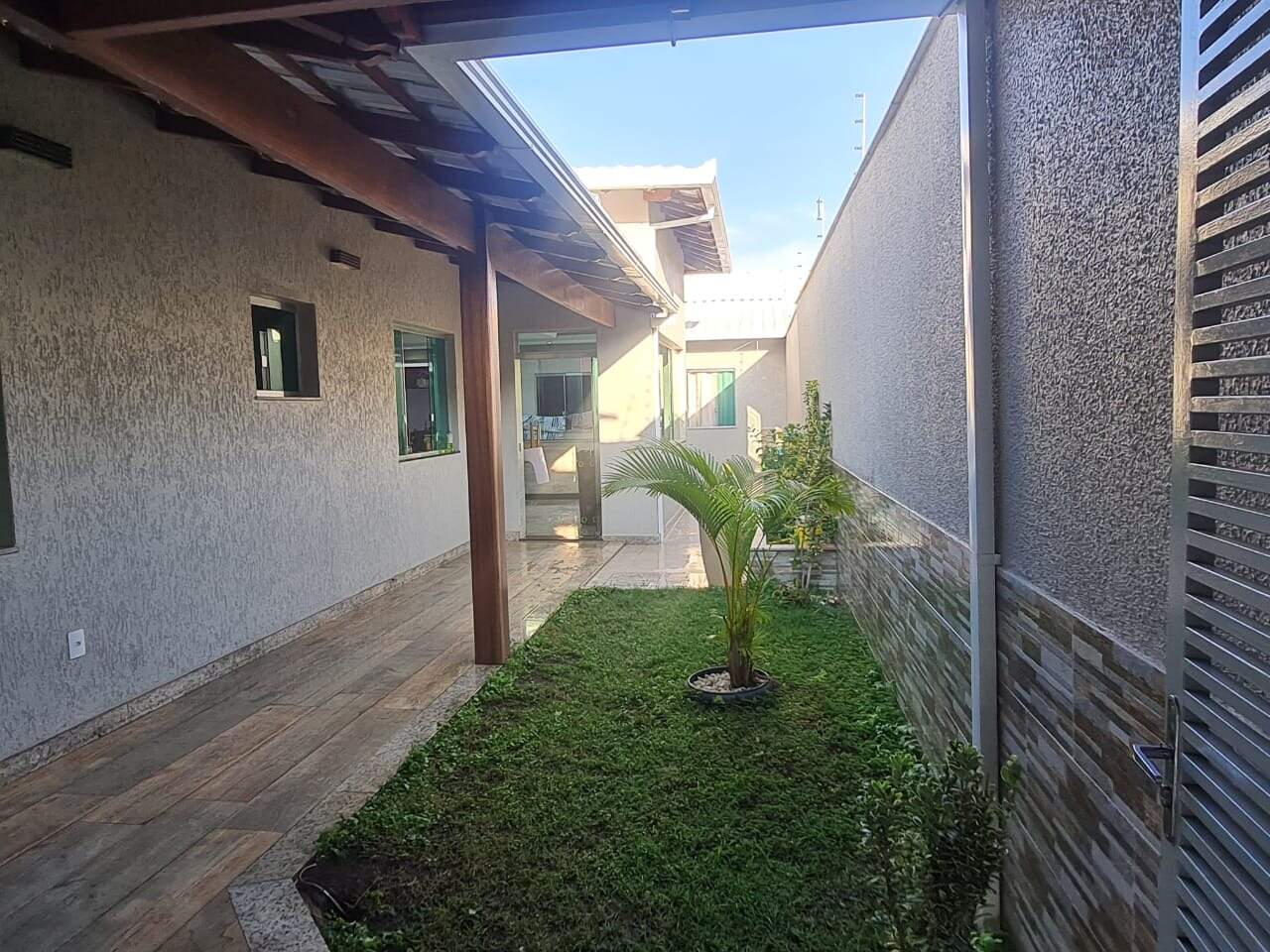 Casa à venda com 4 quartos, 300m² - Foto 14