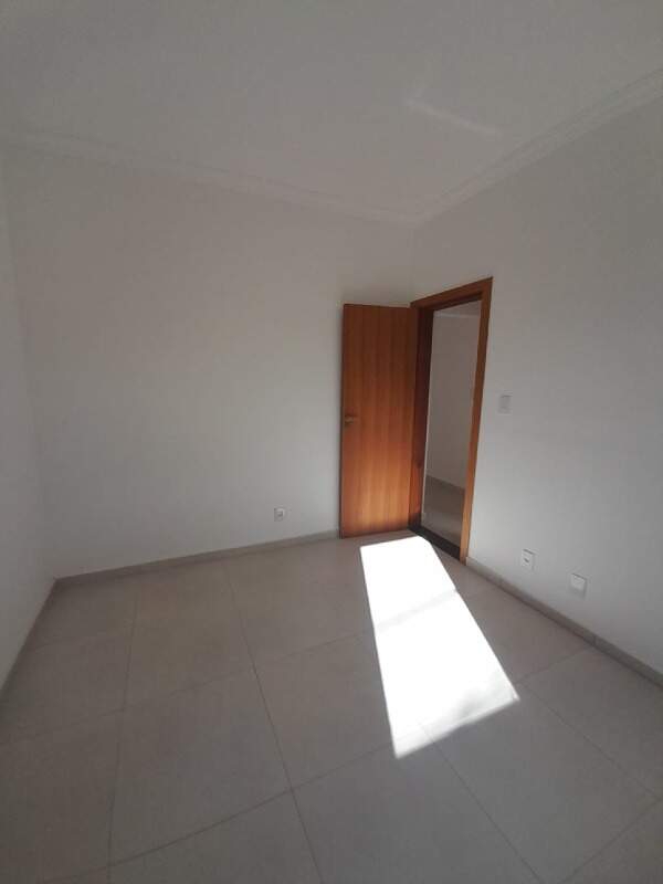 Apartamento à venda com 2 quartos, 50m² - Foto 4