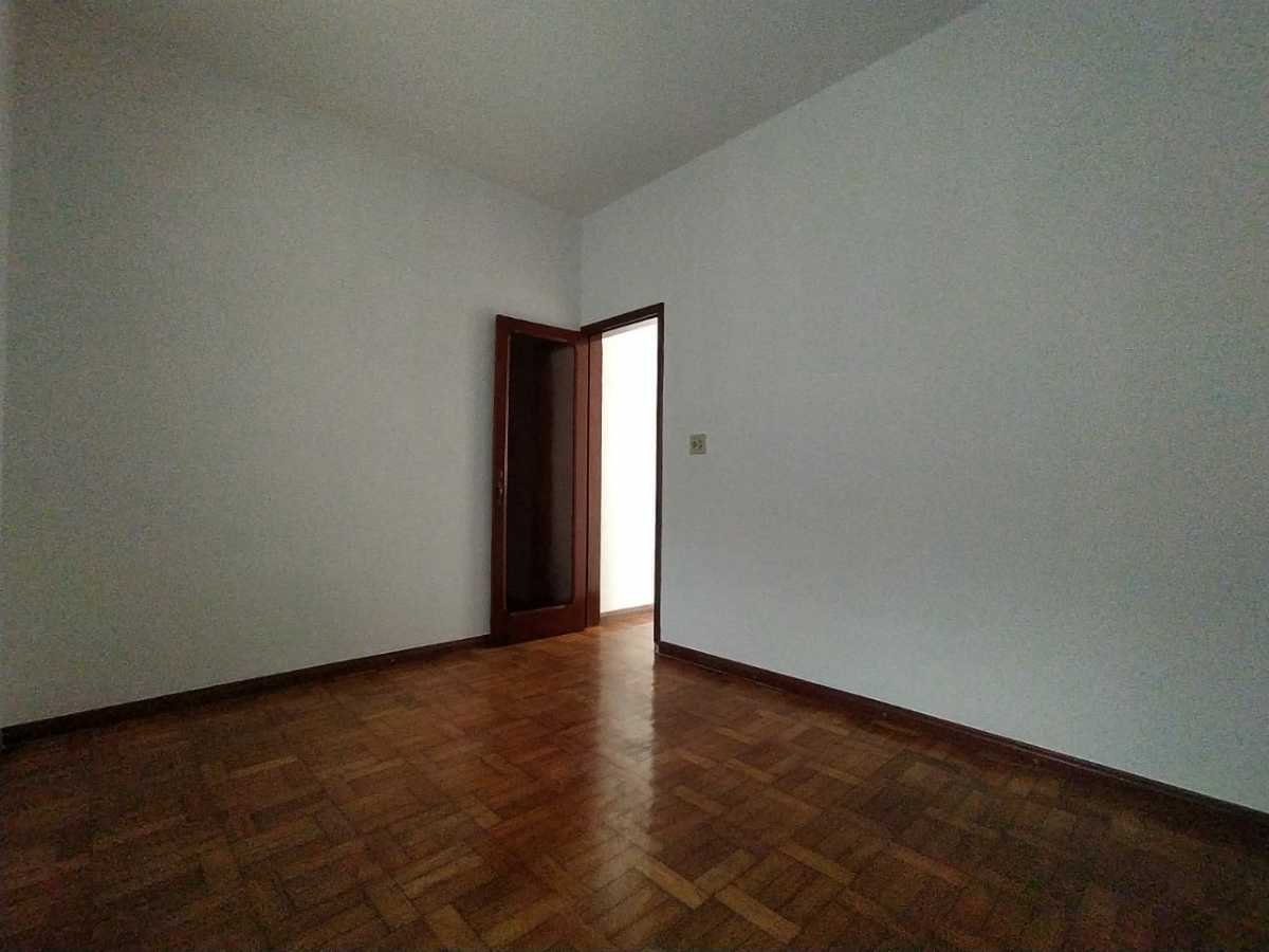 Casa para alugar com 4 quartos, 117m² - Foto 2