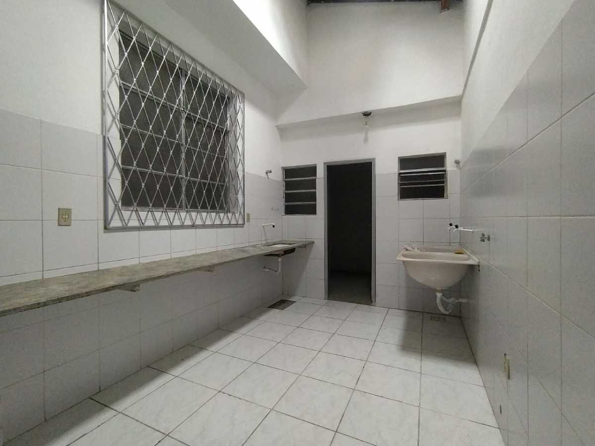 Casa para alugar com 4 quartos, 117m² - Foto 9