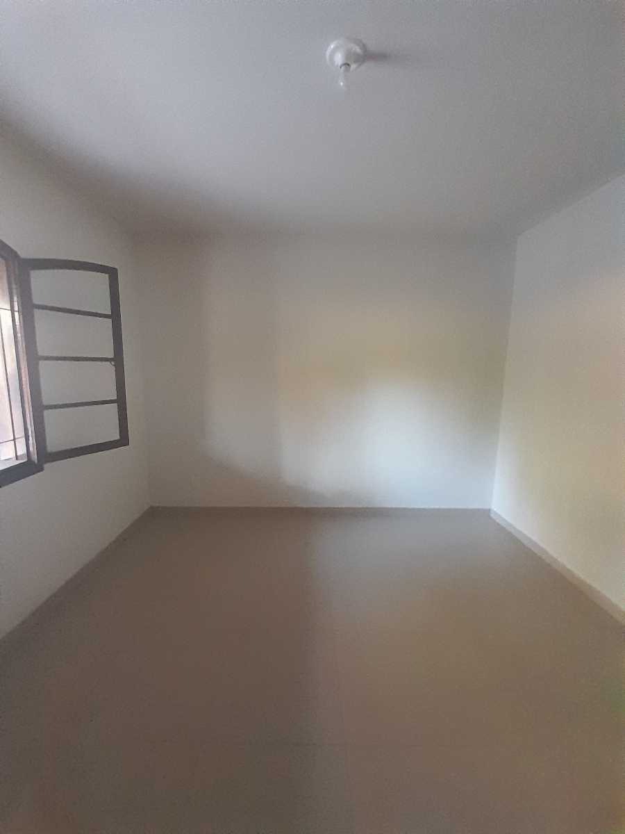 Casa para alugar com 4 quartos, 270m² - Foto 2