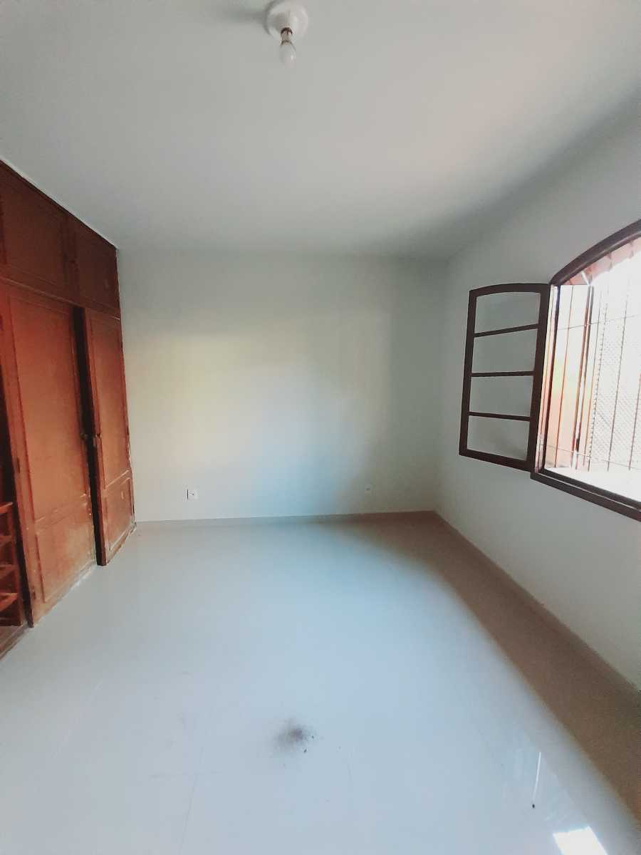 Casa para alugar com 4 quartos, 270m² - Foto 5