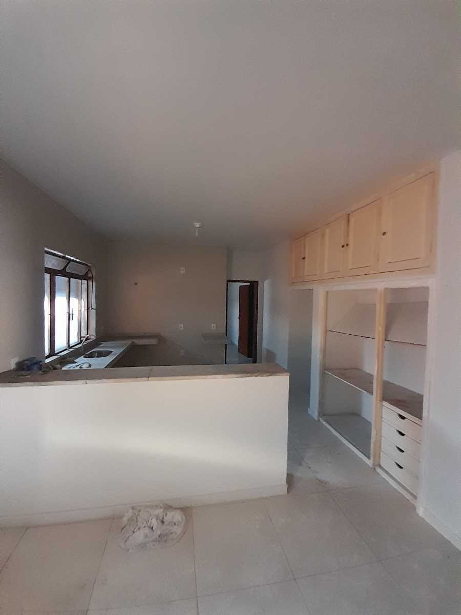 Casa para alugar com 4 quartos, 270m² - Foto 17