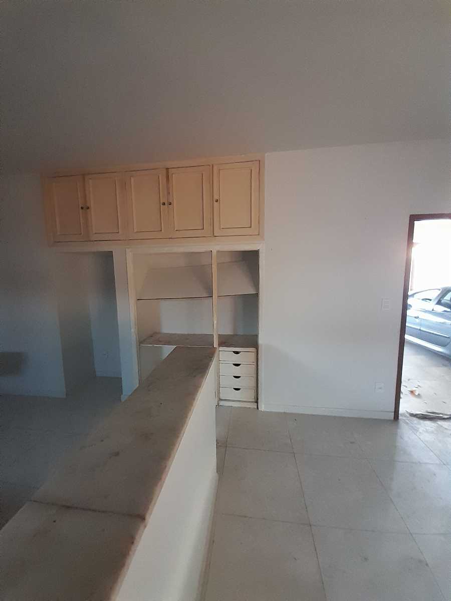 Casa para alugar com 4 quartos, 270m² - Foto 6