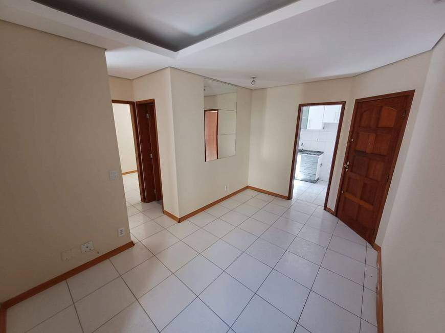 Apartamento à venda com 3 quartos, 72m² - Foto 1