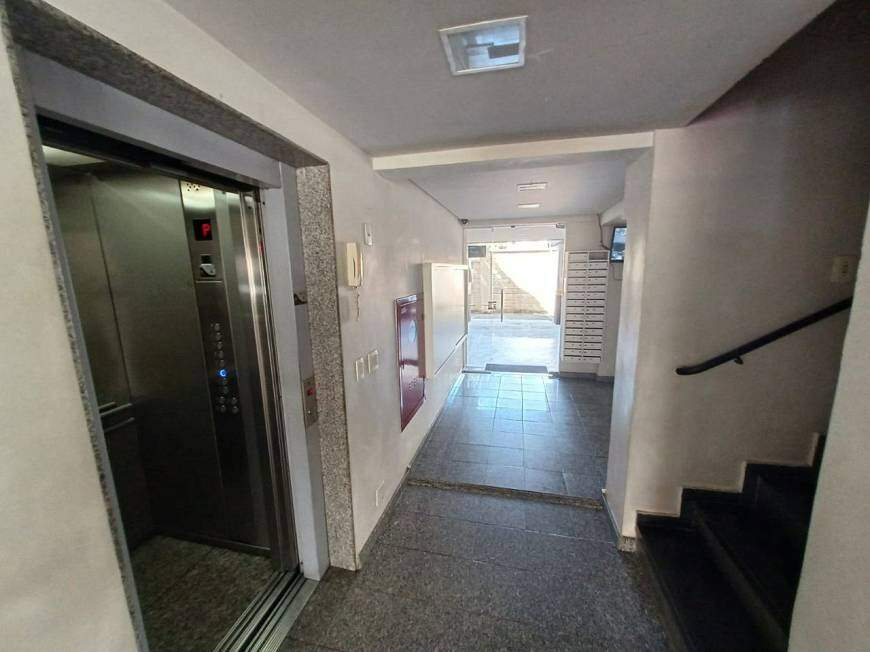 Apartamento à venda com 3 quartos, 72m² - Foto 3