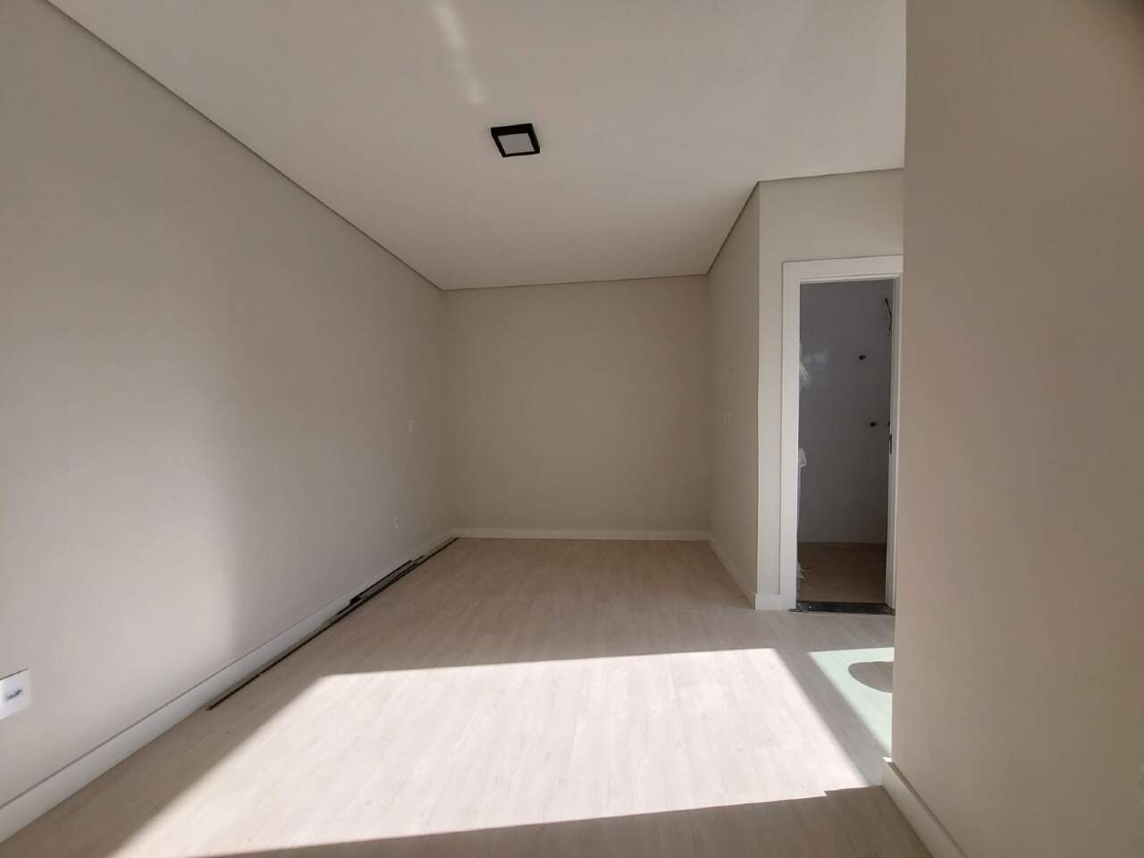 Casa à venda com 3 quartos, 80m² - Foto 14