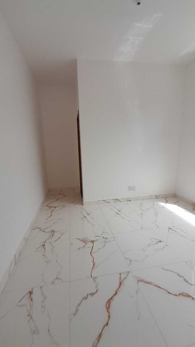 Casa à venda com 3 quartos, 70m² - Foto 14