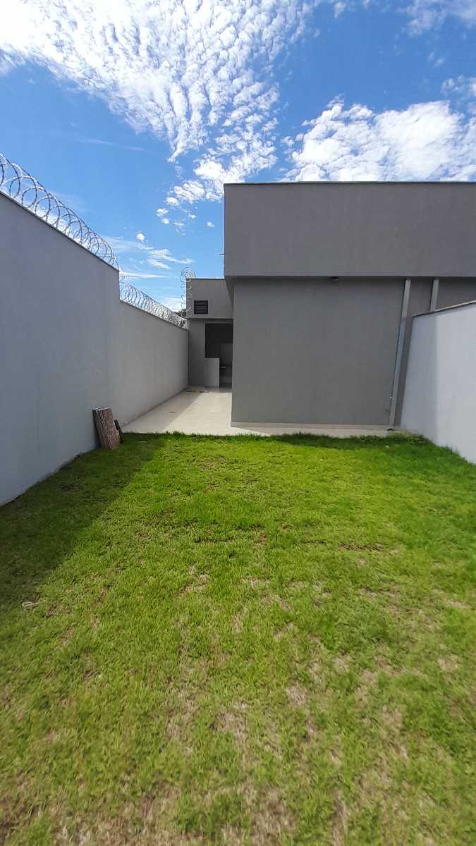 Casa à venda com 3 quartos, 70m² - Foto 18