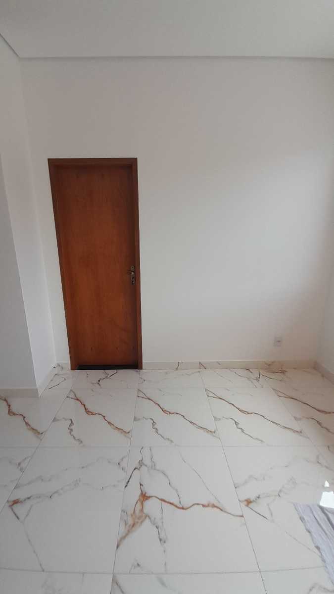 Casa à venda com 3 quartos, 70m² - Foto 12