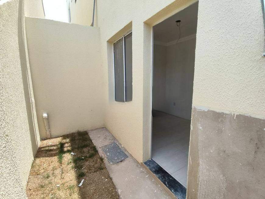 Apartamento à venda com 2 quartos, 80m² - Foto 2