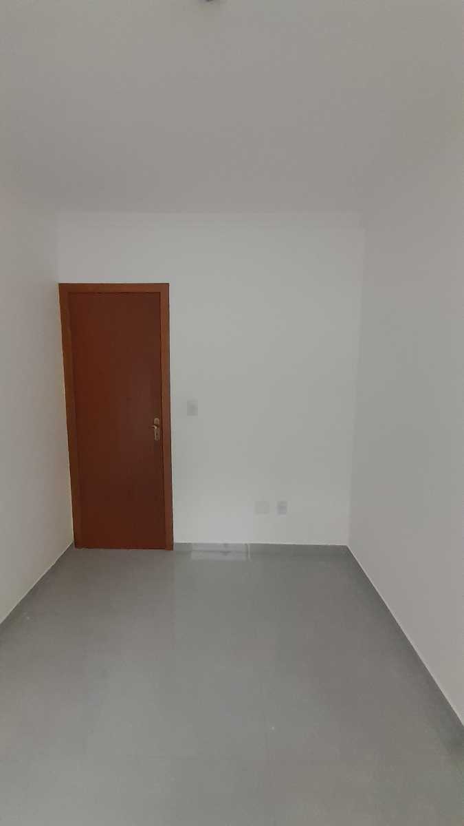 Apartamento à venda com 2 quartos, 70m² - Foto 3