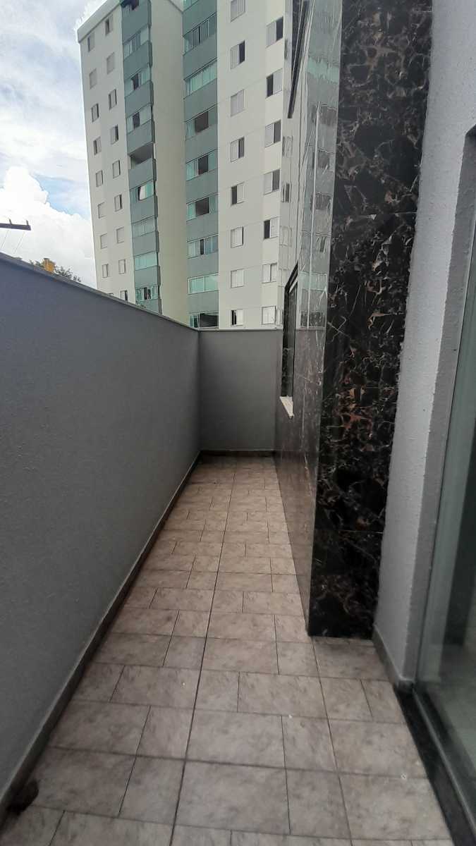 Apartamento à venda com 2 quartos, 70m² - Foto 12