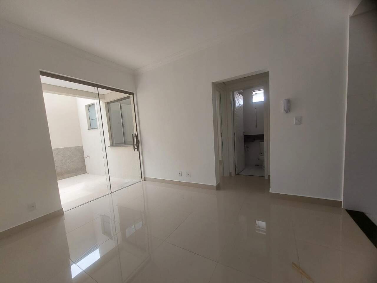 Apartamento à venda com 2 quartos, 54m² - Foto 1