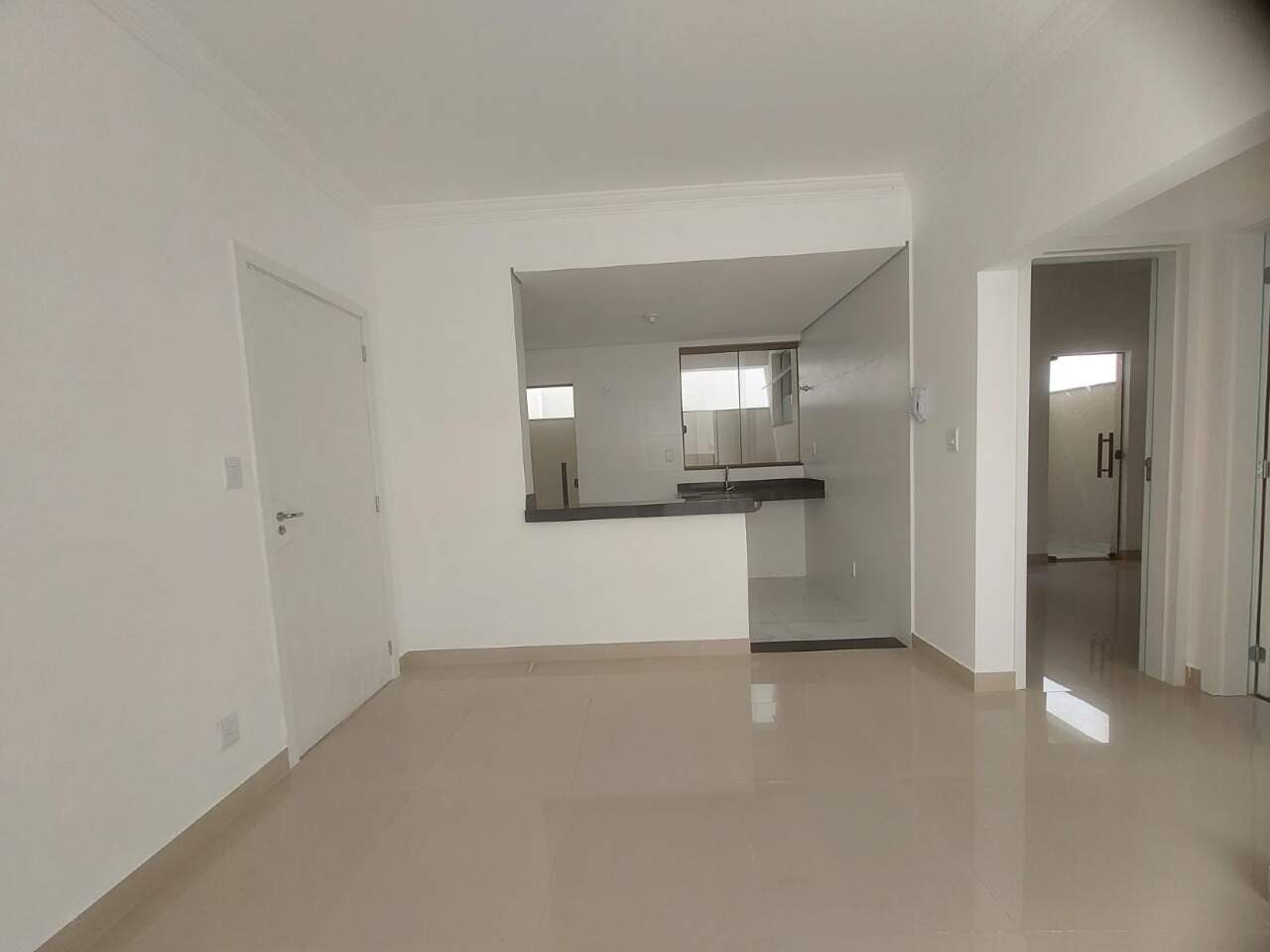 Apartamento à venda com 2 quartos, 58m² - Foto 1