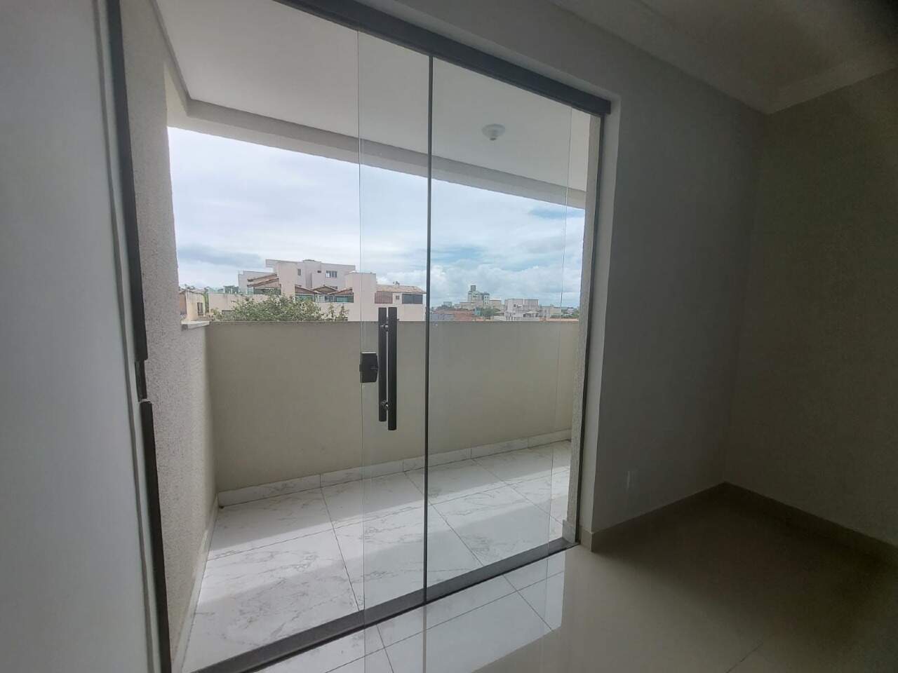 Apartamento à venda com 2 quartos, 58m² - Foto 12