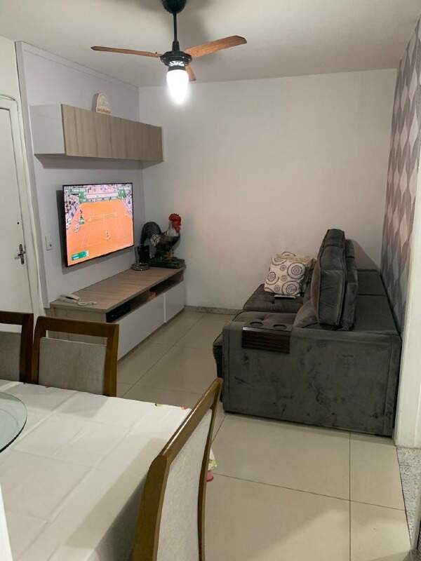 Apartamento à venda com 2 quartos, 45m² - Foto 1