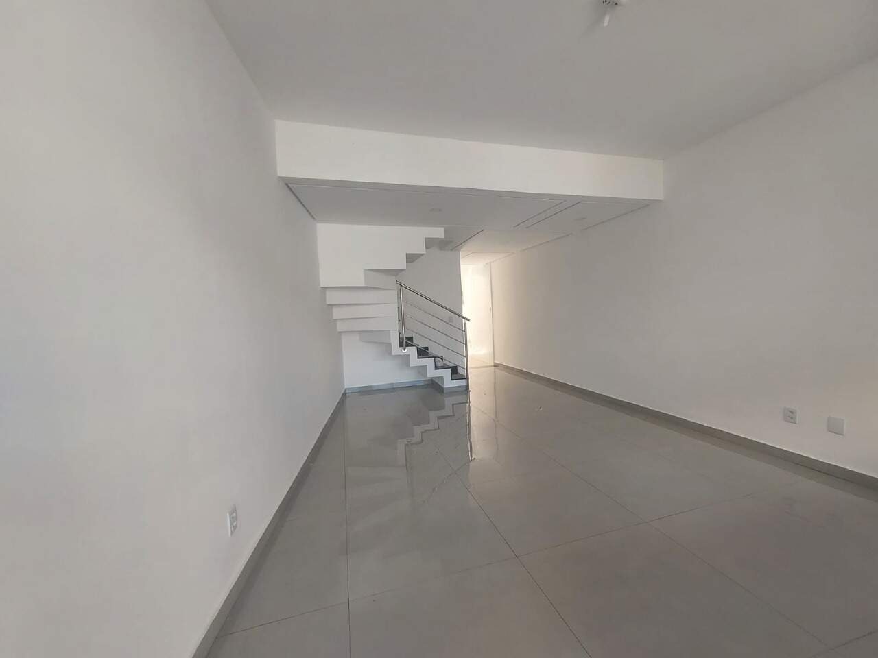 Casa, 2 quartos, 83 m² - Foto 1