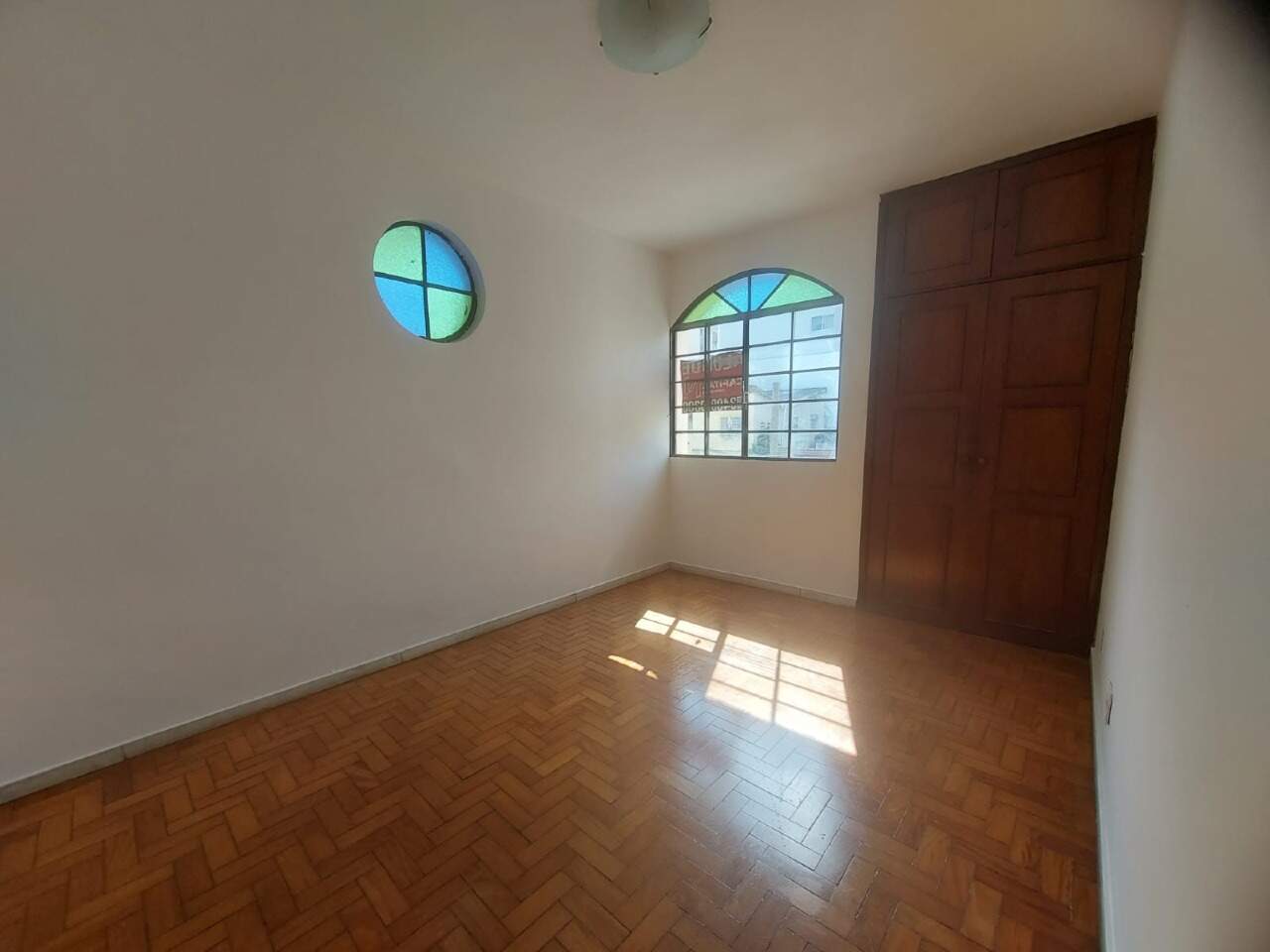 Apartamento para alugar com 2 quartos, 75m² - Foto 9