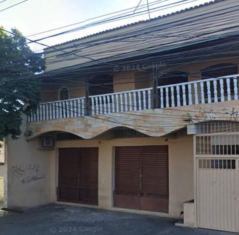 Casa para alugar com 3 quartos, 260m² - Foto 1