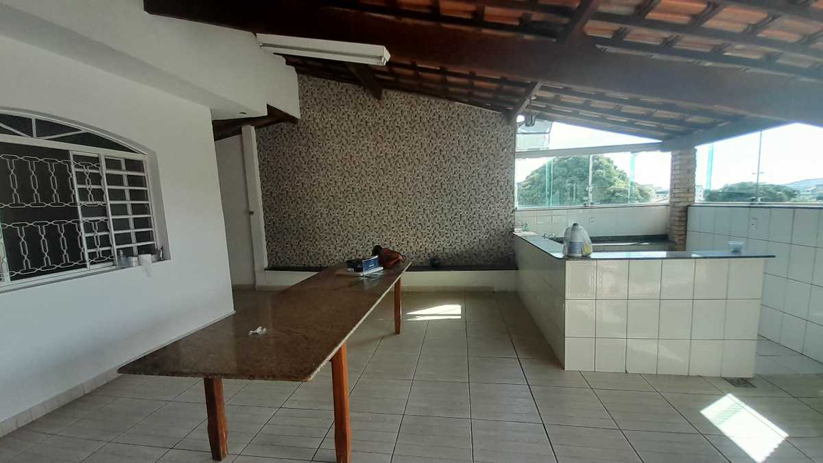 Casa para alugar com 3 quartos, 260m² - Foto 15