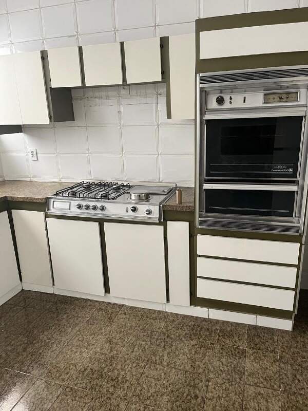 Apartamento à venda com 4 quartos, 140m² - Foto 4