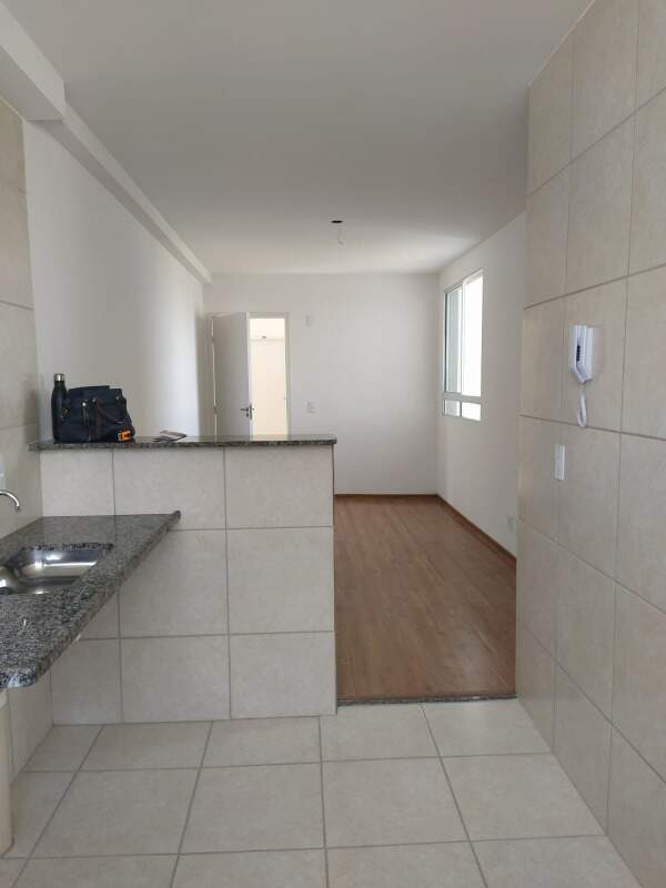 Apartamento para alugar com 2 quartos, 42m² - Foto 14