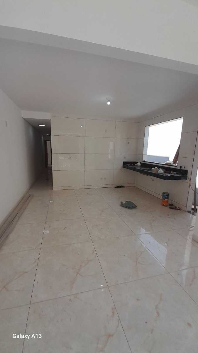 Casa à venda com 3 quartos, 90m² - Foto 12