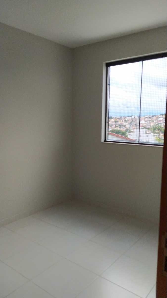 Apartamento à venda com 3 quartos, 92m² - Foto 2