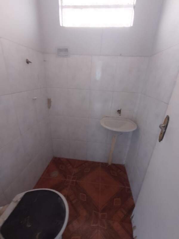 Casa para alugar com 4 quartos, 200m² - Foto 10