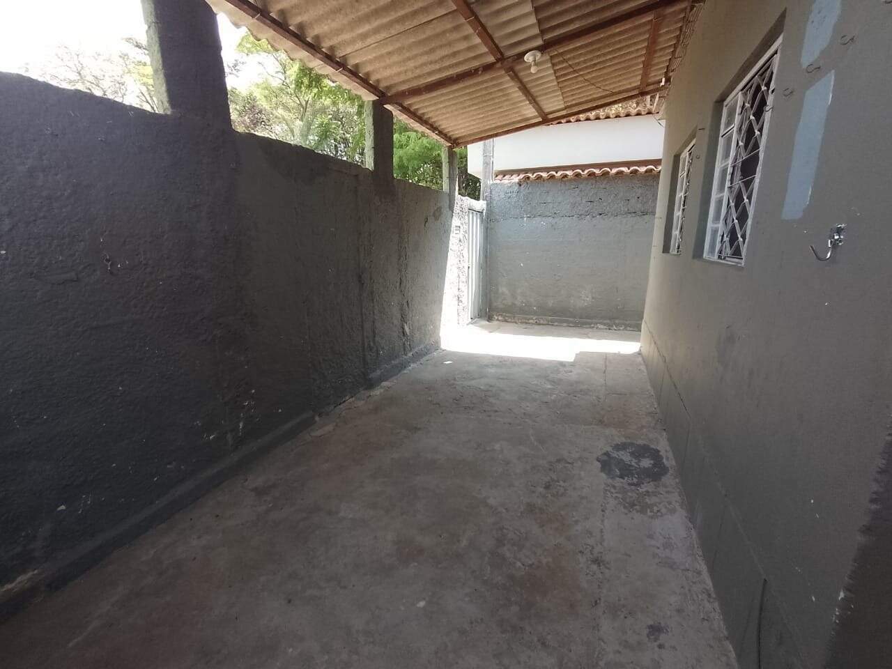 Casa para alugar com 4 quartos, 200m² - Foto 22