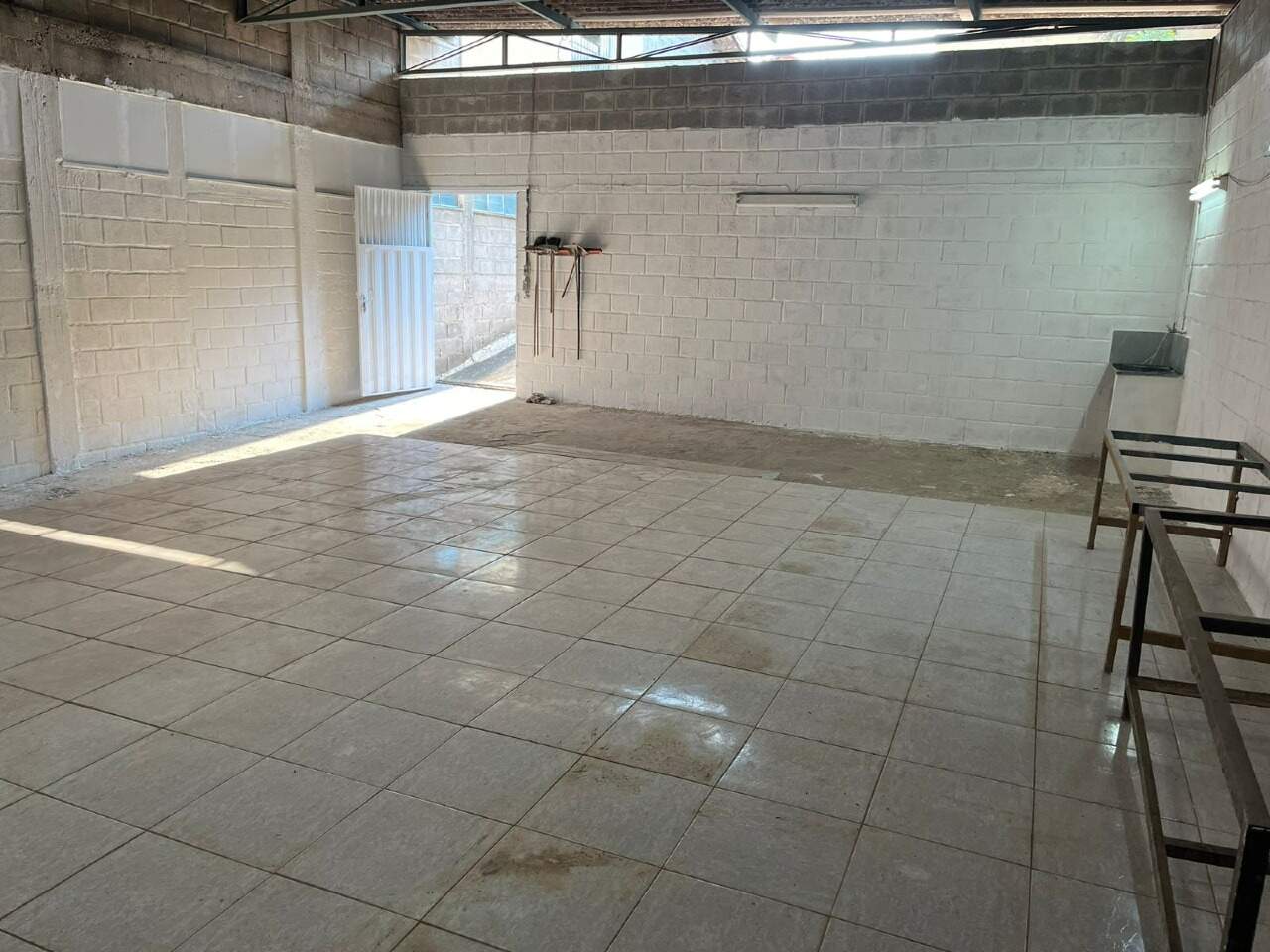 Depósito-Galpão-Armazém para alugar, 150m² - Foto 9