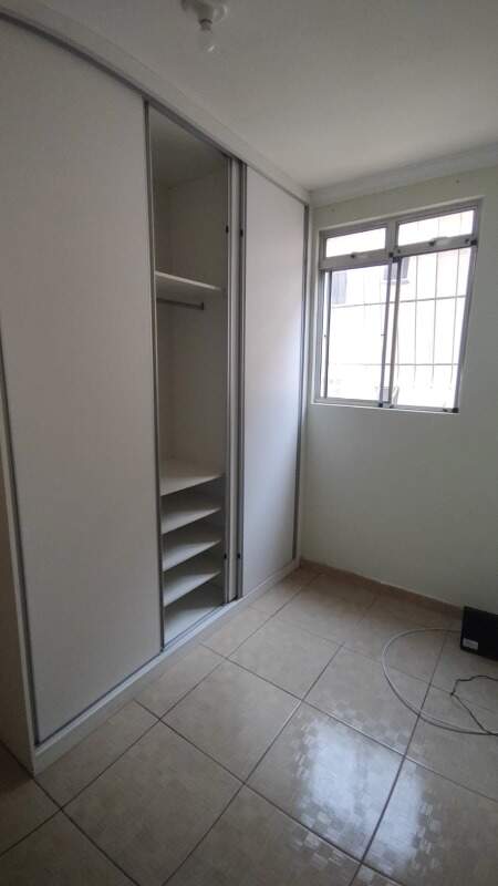 Apartamento para alugar com 2 quartos, 60m² - Foto 3