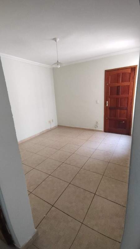 Apartamento para alugar com 2 quartos, 60m² - Foto 1