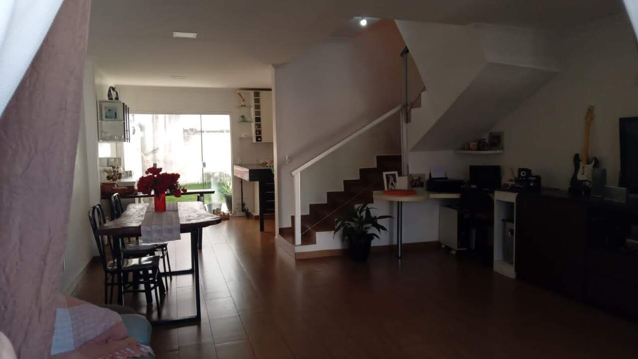 Casa, 3 quartos, 117 m² - Foto 2