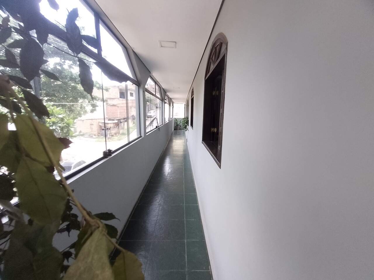 Casa para alugar com 3 quartos, 300m² - Foto 19